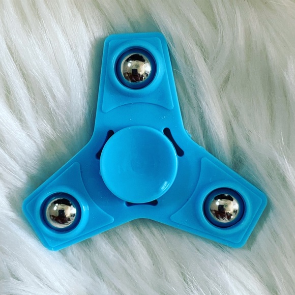 3 Handspinner Fidgets New - Picture 8 of 10